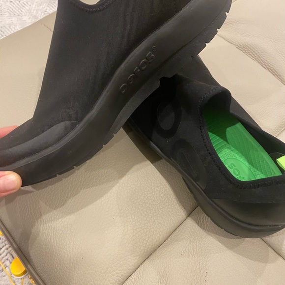 OOFOS men’s size 10 - Picture 3 of 8